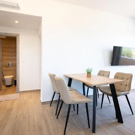 Smiles With Panoramic View Apartment *