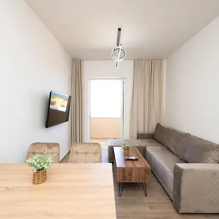 Smiles With Panoramic View Apartment *