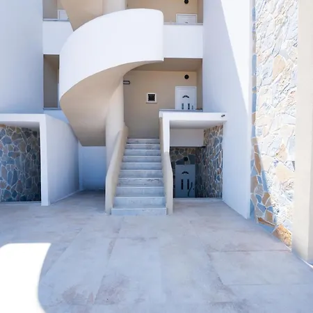 Smiles With Panoramic View Apartment Ziparion