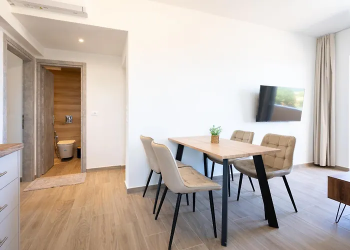 Smiles With Panoramic View Apartman *