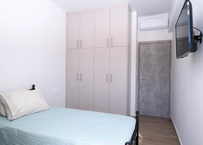 Smiles With Panoramic View *