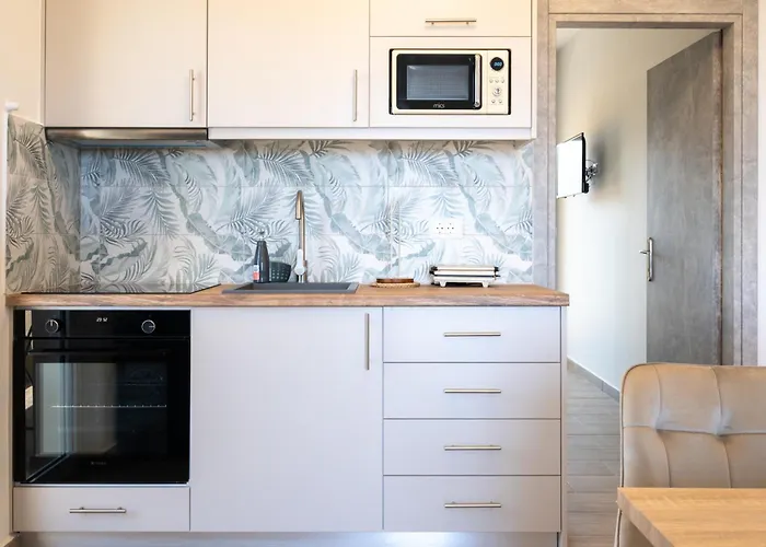 Smiles With Panoramic View *