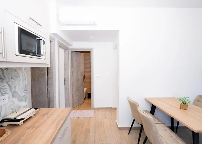 Smiles With Panoramic View Apartman Zipárion